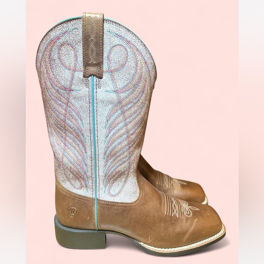 Ariat Brown Leather Western Boots with White and Turquoise Stitching - Picture 4 of 8